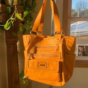 TYLER RODAN - Vegan Leather Bag w/ Matching Umbrella! ☔️ Ultimate Rainy Day Bag!